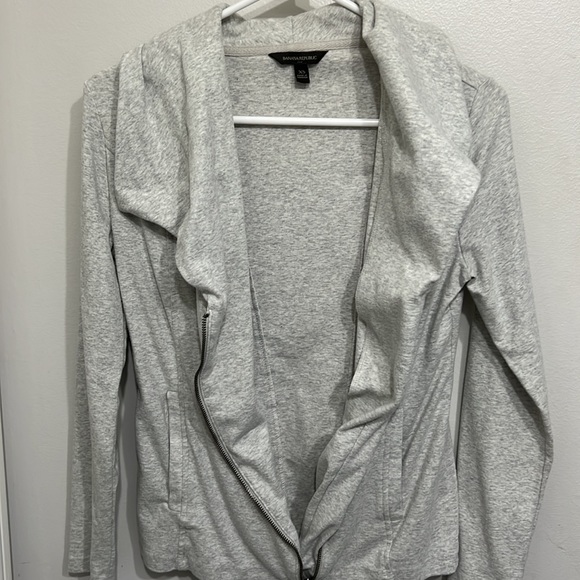 Banana Republic zip up sweatshirt, loos collar - Picture 3 of 4